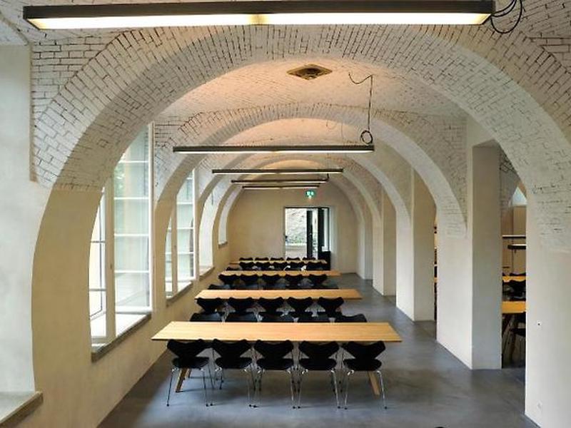 2E46FEF63EC7C345392C63681A5B2AA1