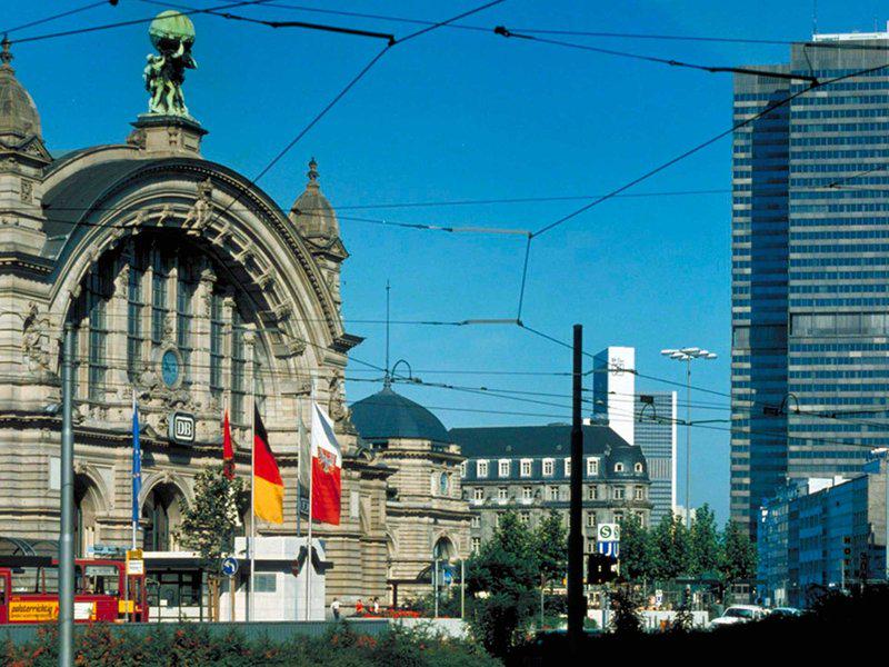 1FF215D2F3947ECC49070EEE892C9CE0