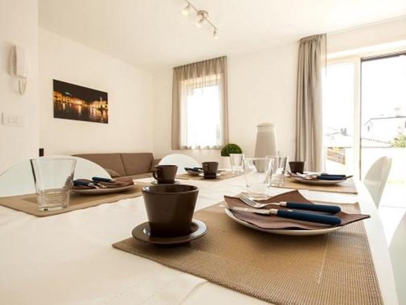 F885AB5D0DA2126394594EB8F6B5ACA5