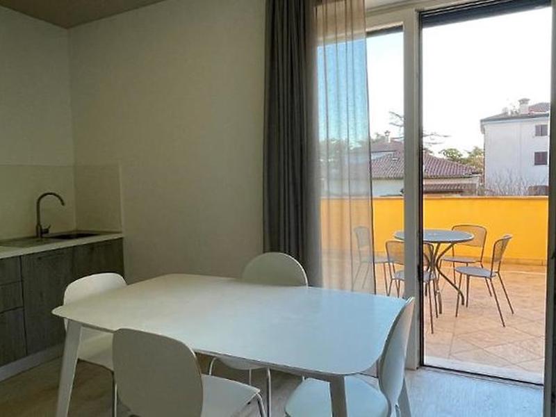 6795C00143F87E0D951F472E0E326307