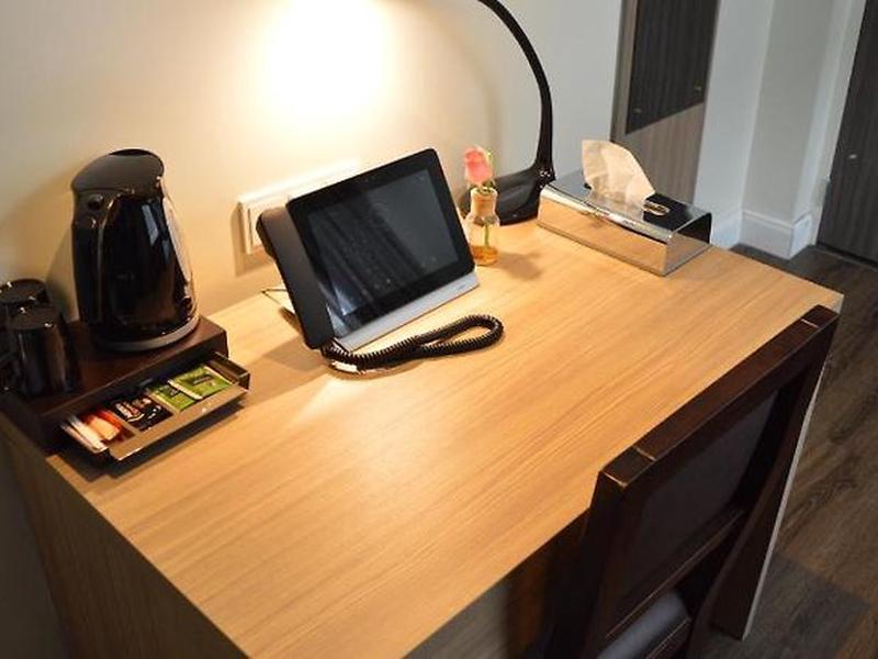 E13A8FA490942F99C13E27C06030C171