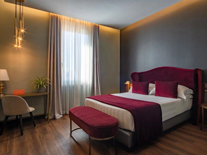 9933DFB03C430CB385F34BA6F77AEC95