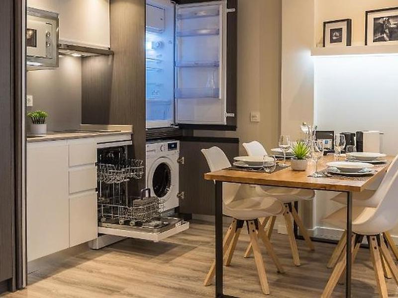 739E95FD81F1824DE9EEB2958CB7C8FF