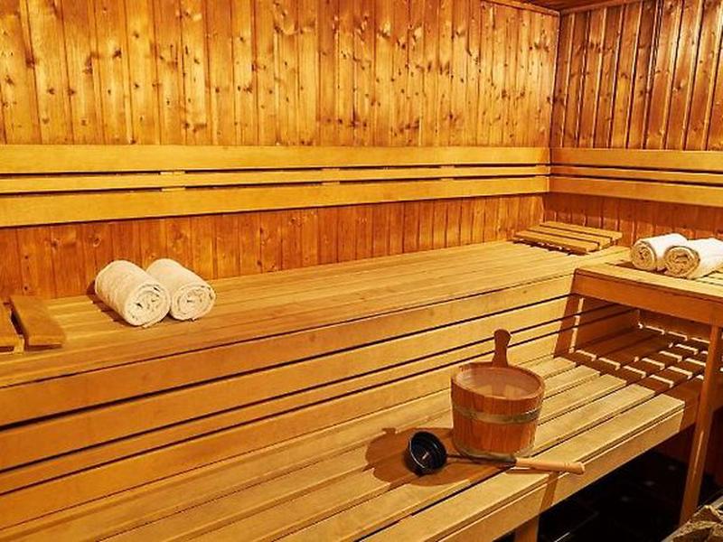 BE330AE057E01FD45B85623E52F50B32