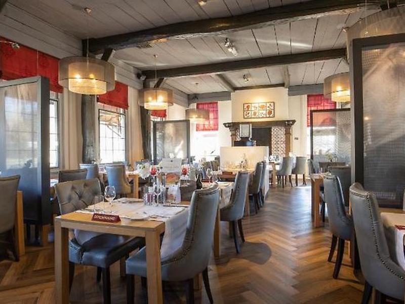 E6225370A4A6D1E7E8446DC59A4EBF5D