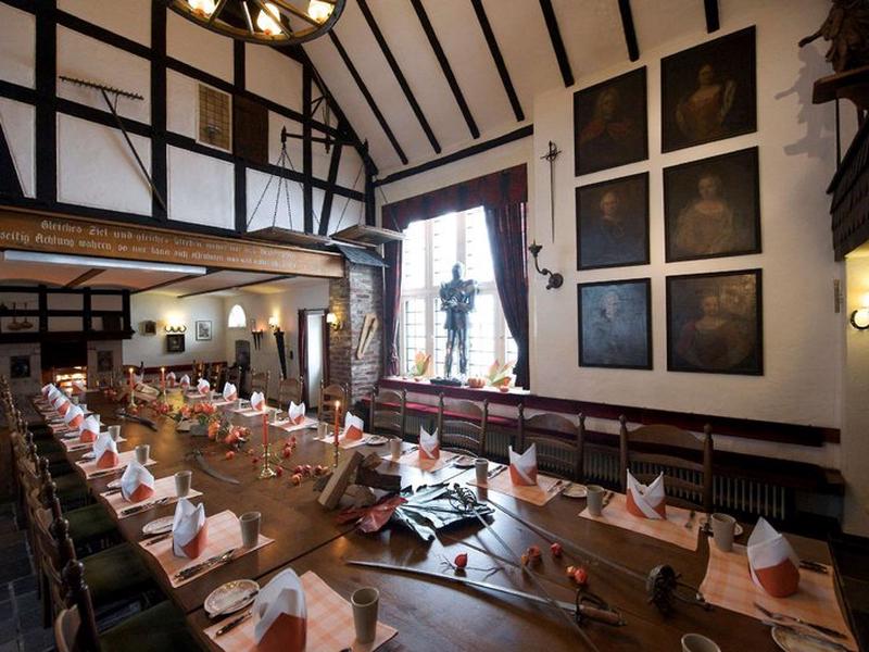 94A908F681A21528E4CA538FB1C317FE