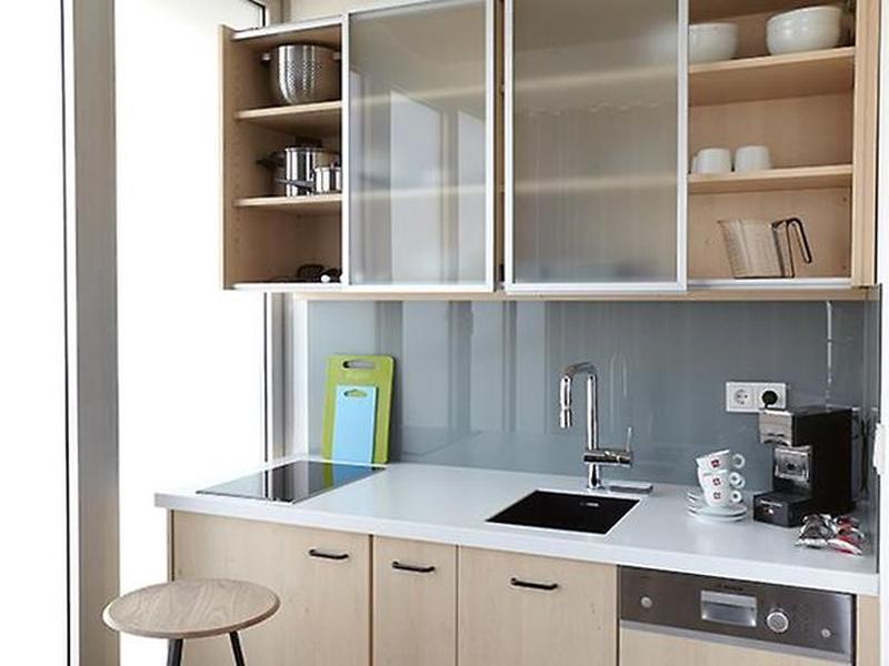 687C21934730AACB2720F6E83022BECD