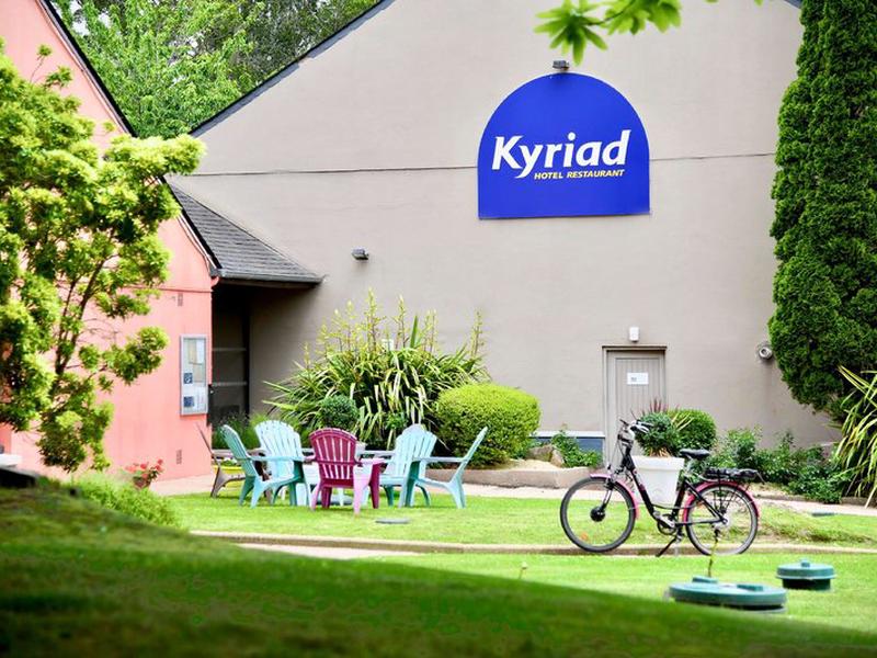 12FF95512D57A27E3392A06C87577EBE