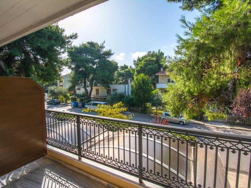 135D9B59C841BD97BCBA714FB5F60C1E