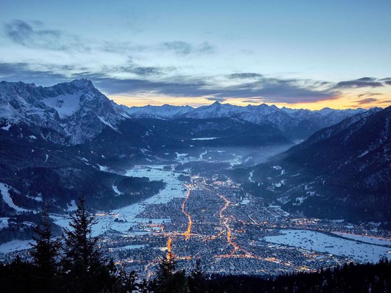 71B762EDF8E1F70617879D0D2D8445D5