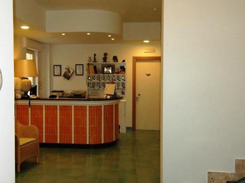 A5723F98A00D1F4BBCF9315E2EDD557D