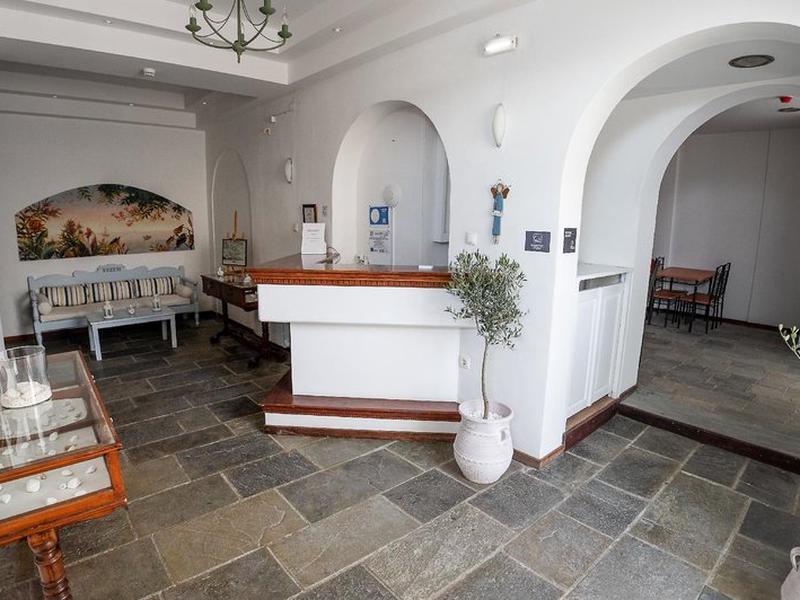 F41E32D09BE3DEBA629949C8B3D2BEE7