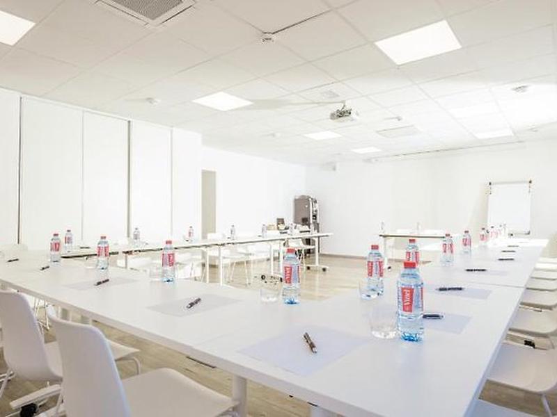 2FB209ED304225F951485A8AB80FA8D0