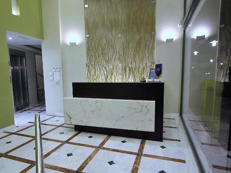 1BCDA1884A99D1B7E0547F3C2CFF1E73