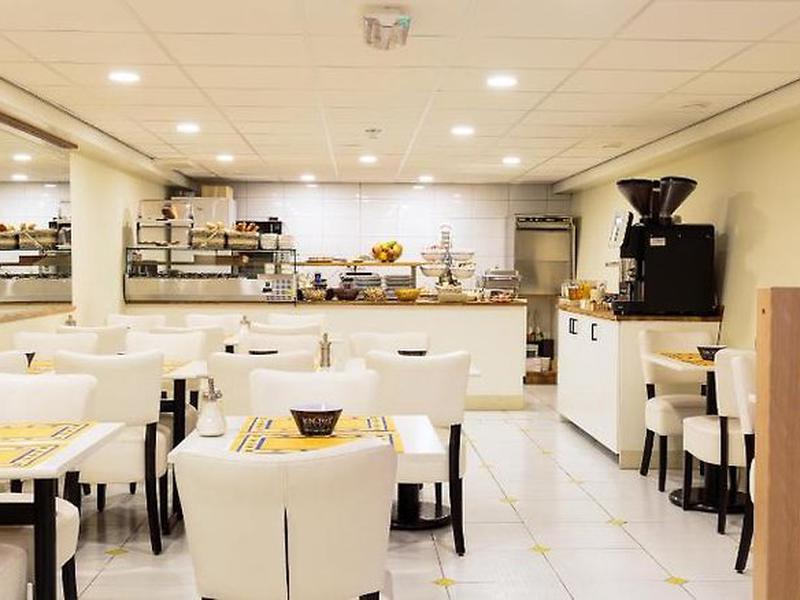 3207F30E0237EC08F9ABA9D8B554DC04