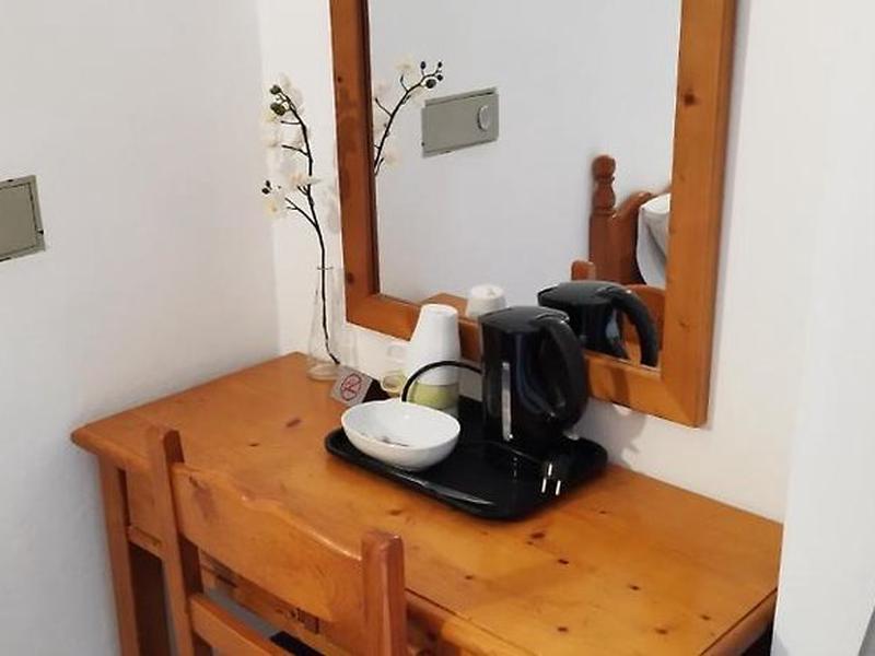 264CDFB0C8F9C4C370B9A66F85DB61E5