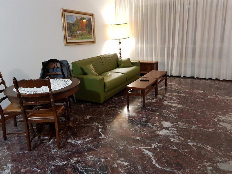 10BFAFA627B1AB851806D6B372D6AA4B