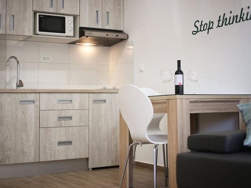 CC2AC4632C507C463B94A08146AECBE0