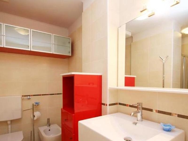 F8EAEE33612056F49E295EDF8298E721