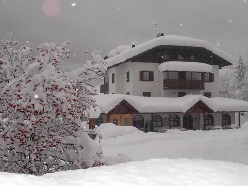 EF5633C193A1442C917325F375EC89AA