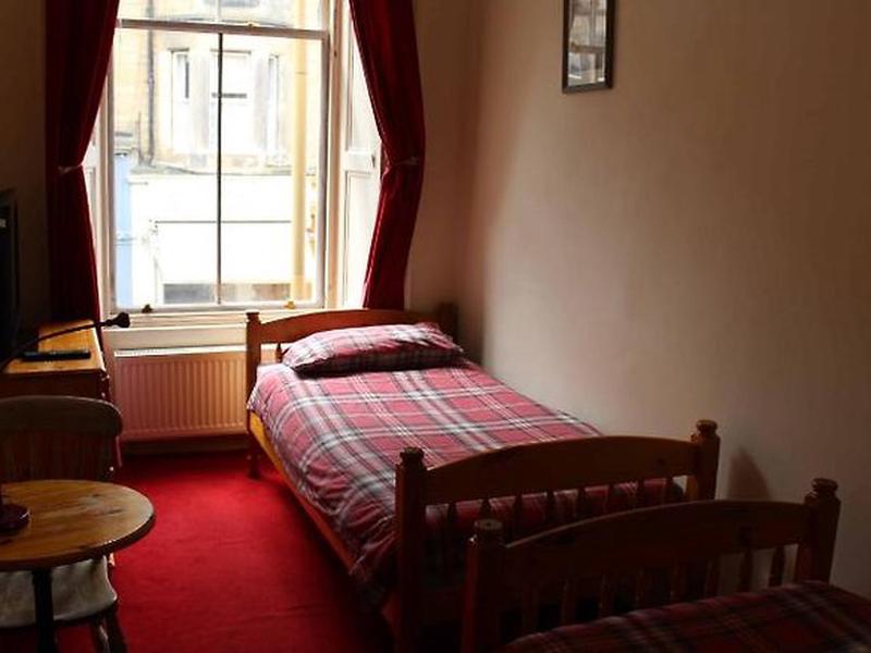 C801D04976BDD9E778250EE7111F1E18