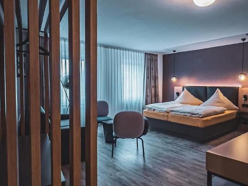 EFFD175F9C2CF7F3EA18F966BB5B05DB