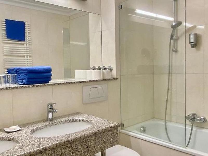 99D2B2F5C1C33920C7CD6B01101ABF3C