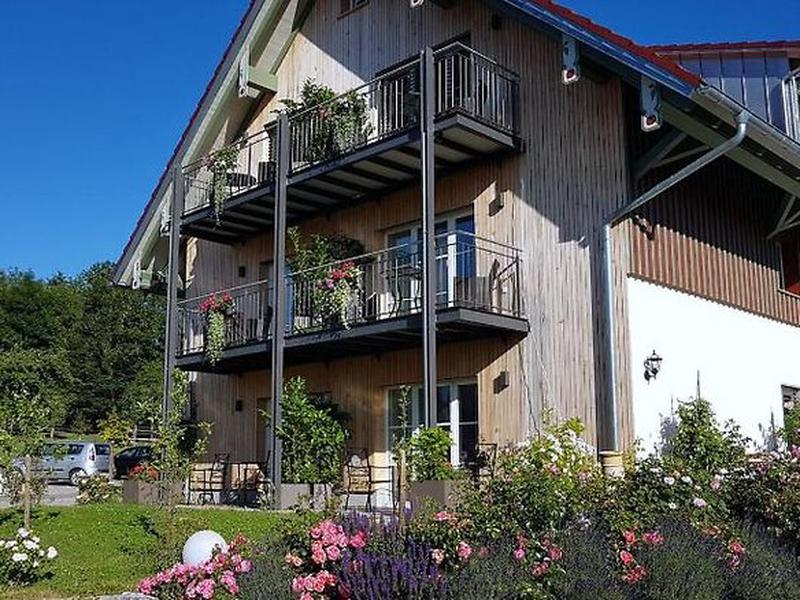 E84C6D0315C34A8A51D08D9F9C6202B5