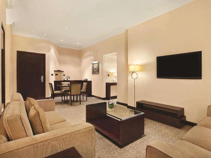 030D9D77D41D40D4E3F3B34E84FE0151