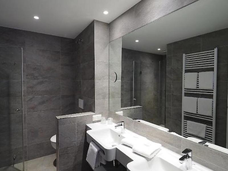 C58DC5382DB45B1BF0BA7AF80DF229F5