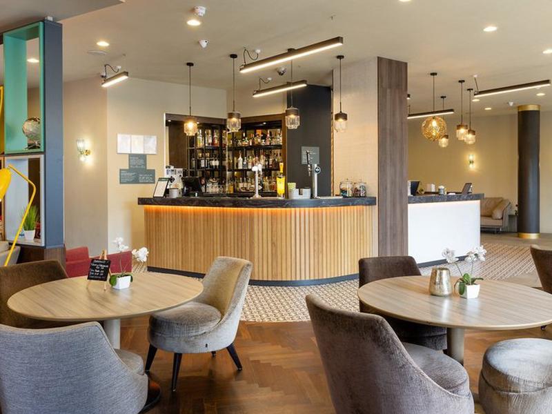 83069A335B9A4E759705DFEA9AD701EE