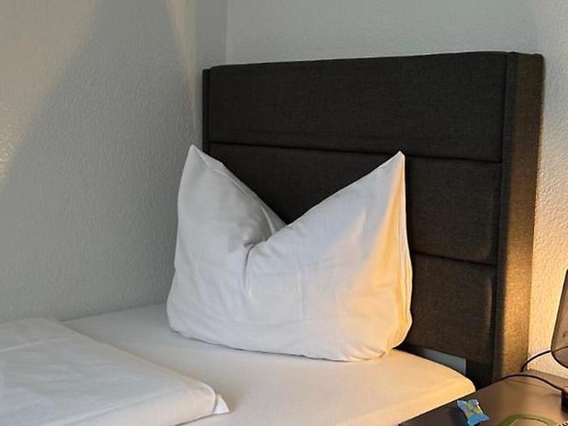 869D5689B142EF834B4E74A5B68B6E7A