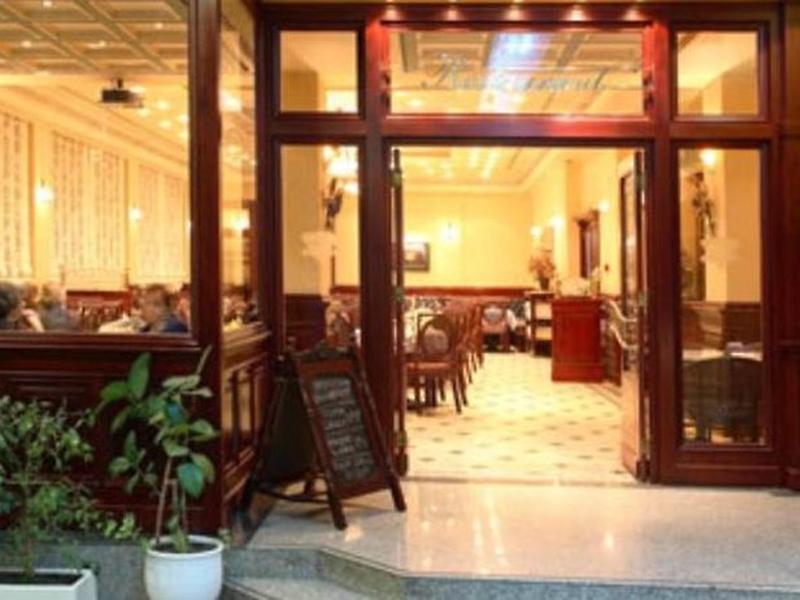 E712B2328BF86D79A3DC41B99779BA13