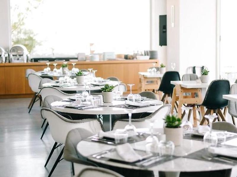 8F81A727CD62AA596D6F3608F971207E