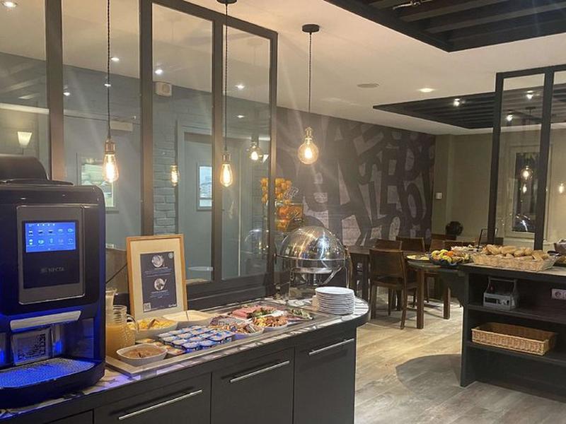 F557185733E18EA150A04472DFD59489