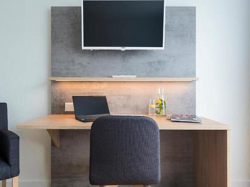 736B3D53DEF59E4BB530BCF642F6E3AE