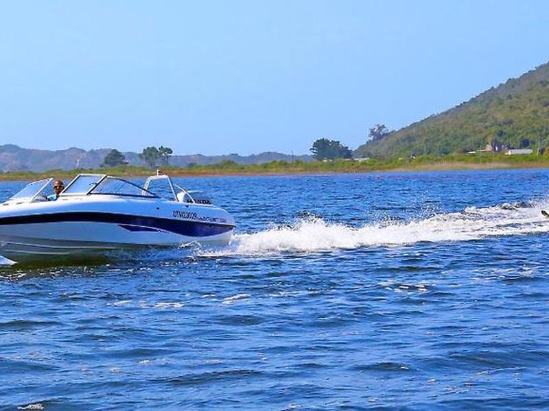 DE5A4A8071954FF751702E404FB7700B