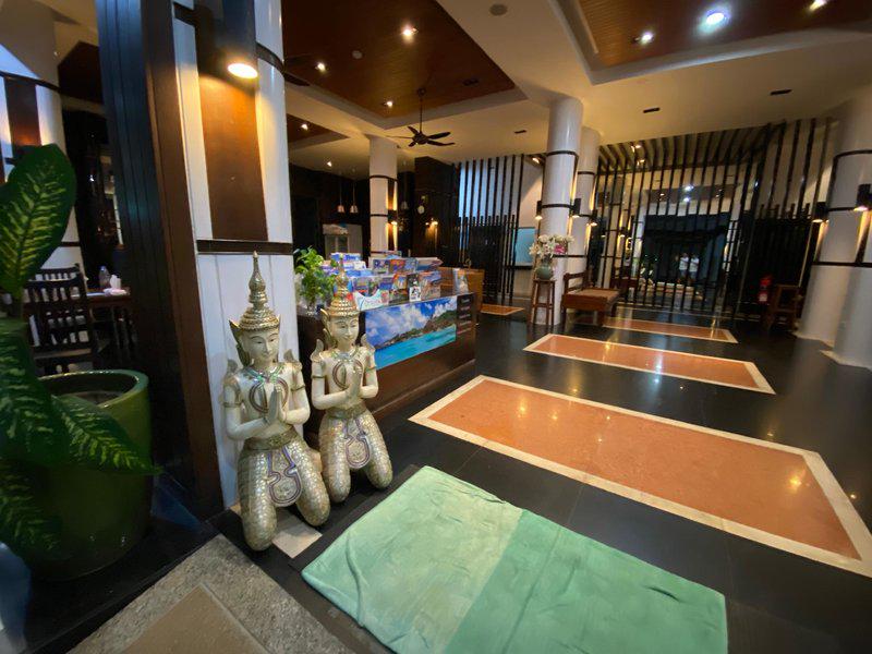 0CFEC7129DB1C8D9C53D7A8A260B08CF