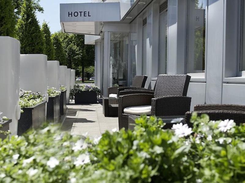 014154560F8C53DA9A23C1A97047C798