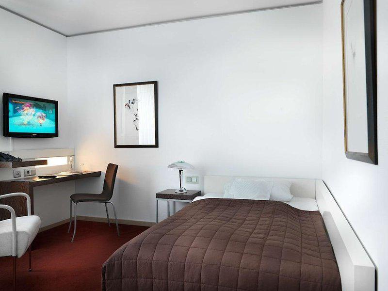 E349C21050E997A4EC148780A689F93C