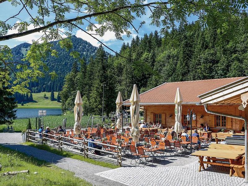 F53865B1F63E9C0835F583F7D7B412DE