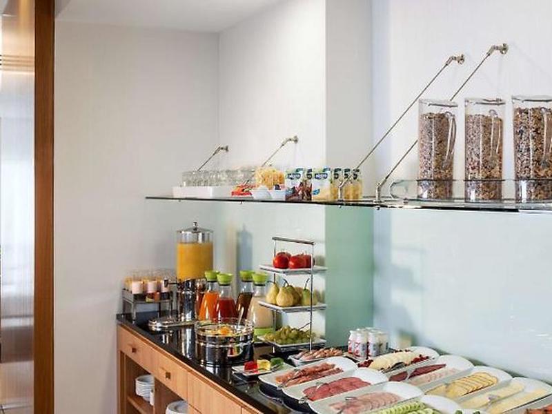 320AE2C81846F3EA4C262B6A128085CE