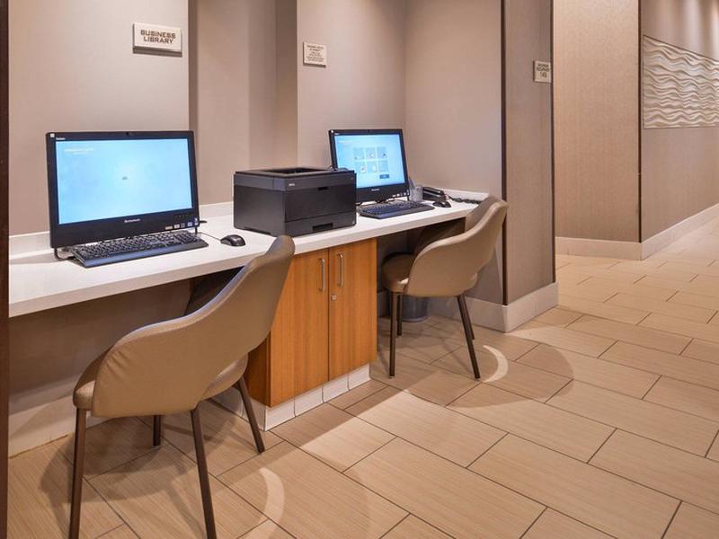 E55956412C3A6DAA4CFF2050B017D12D