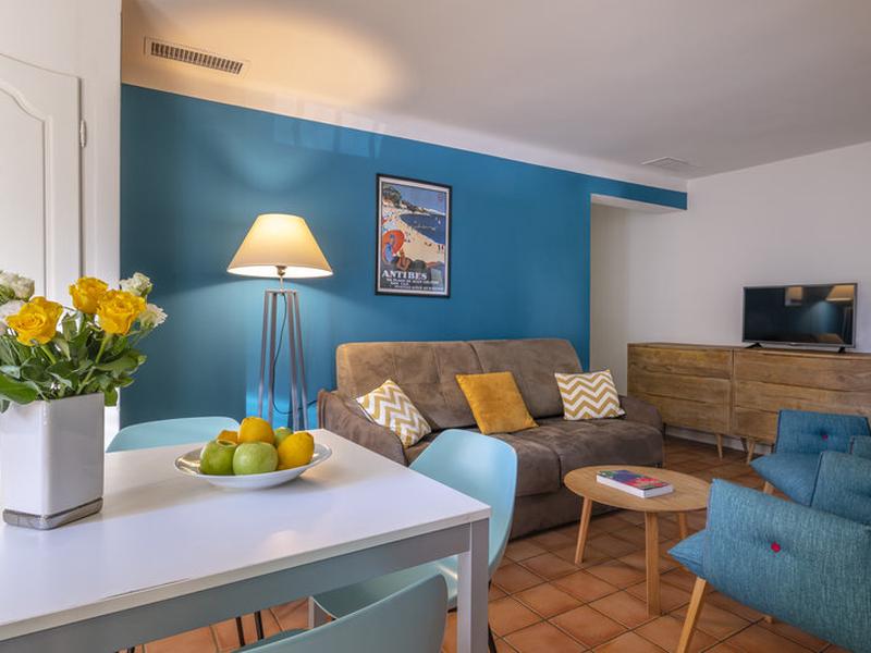 43DF3AFDE433B1E8E7CDDF3B7AE1866E