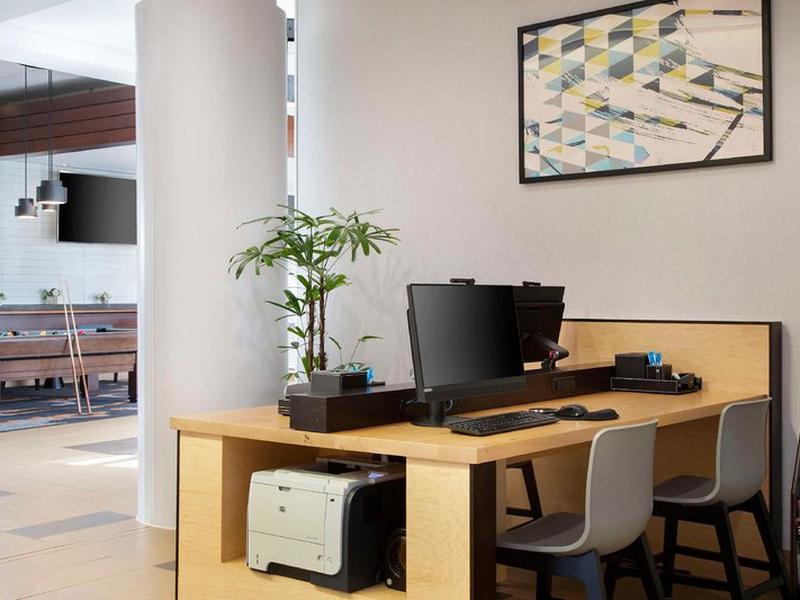 411575F693E15EC8DC163B45B387DCA2