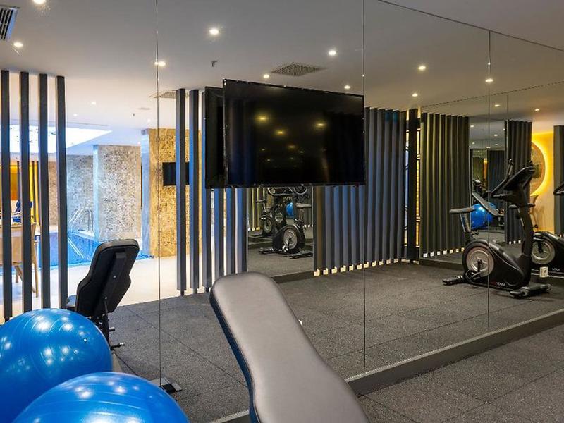 6BC6887FB8BD46C15FD93723F7FE047E