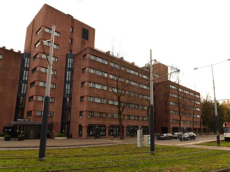 1A3CA72FF7FCFABC717D9CFF1A451223