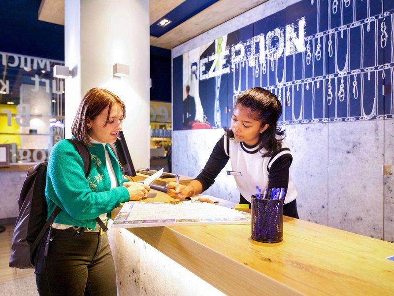 56AF74FACDCCAF0789EBBF53D3A76261