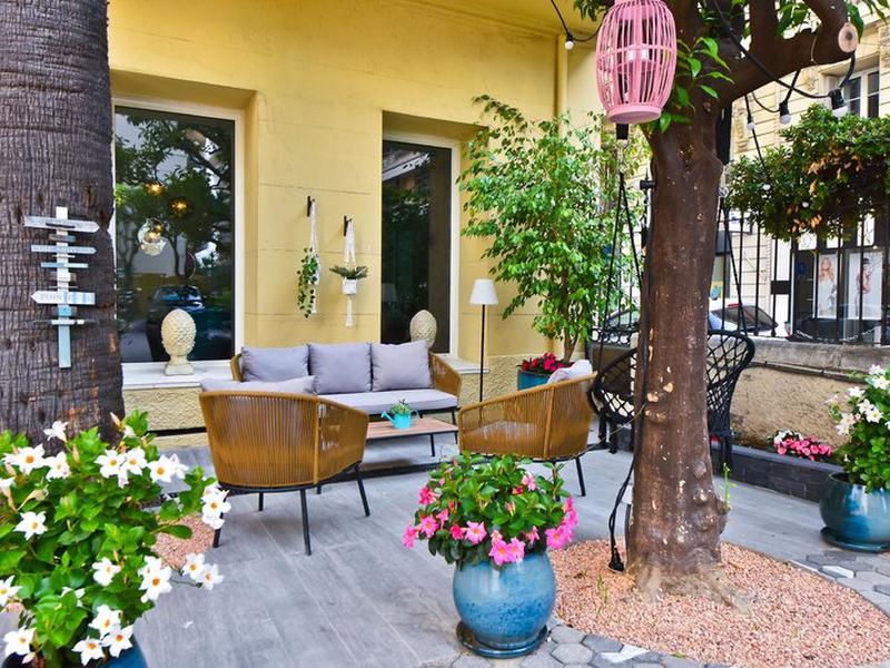 2D7F93B2199FBA28DD45D4B72EB7E023