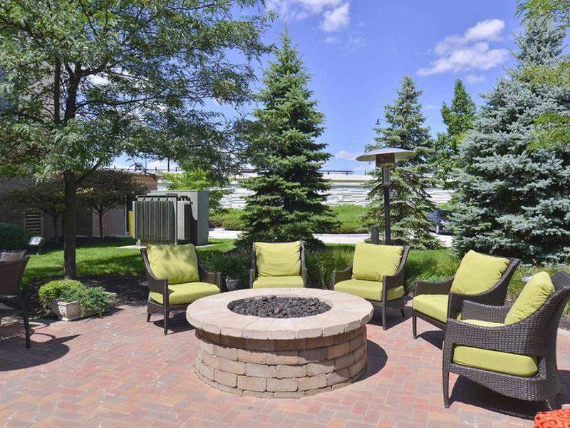 B00F5BCB9315981039272F7772E8EBF6